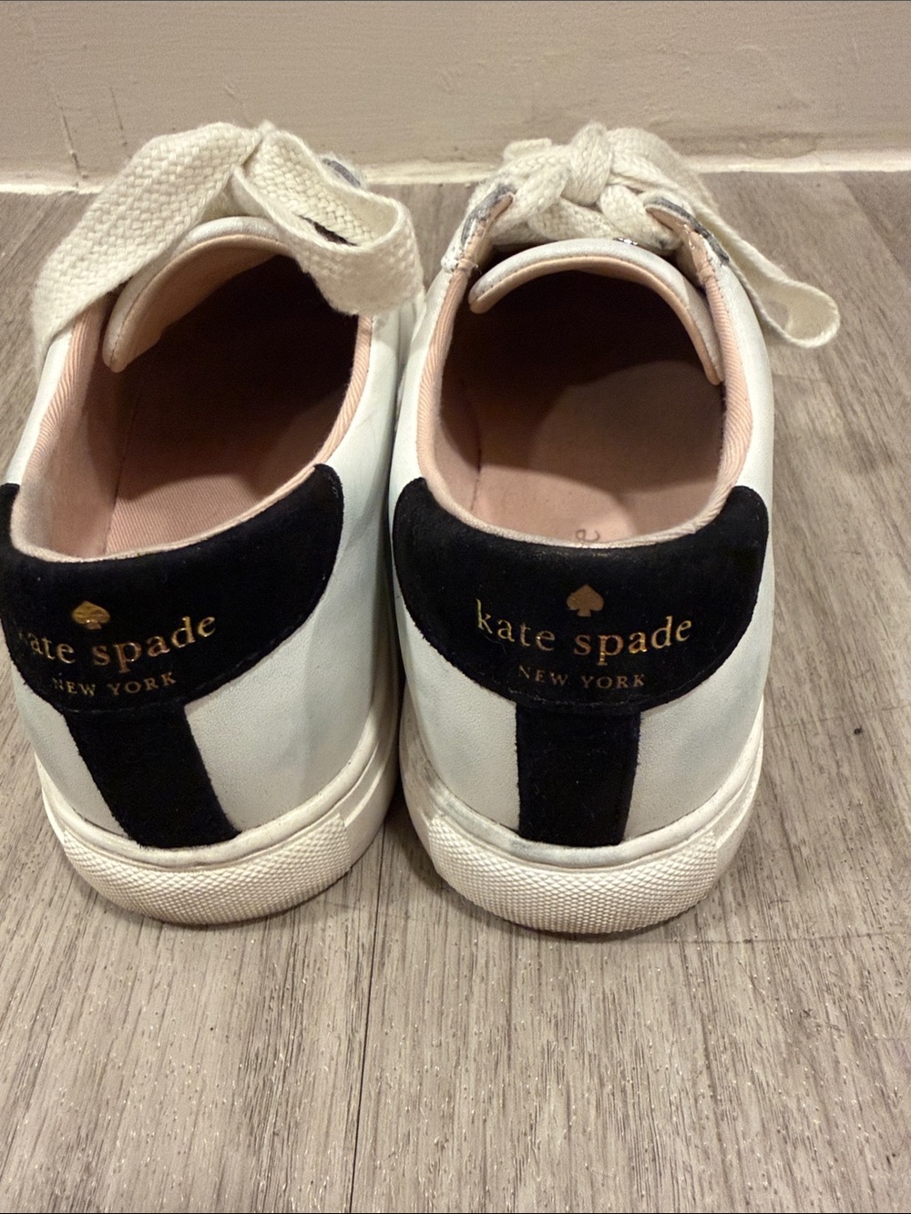 Kate Spade  Fez Women's White Leather Low-Top Sneakers with Black Accents - Picture 6 of 9